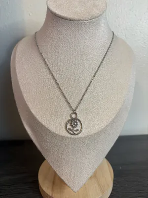Handmade Silver Flower Necklace thumbnail 2