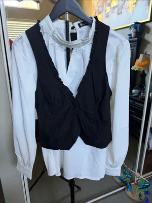 Allegra K White Gathered Keyhole Neck Blouse thumbnail 2