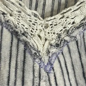 We the Free‎ Women's Size Medium Gray Cream Striped Tank Crop Top Flowy Summer thumbnail 8