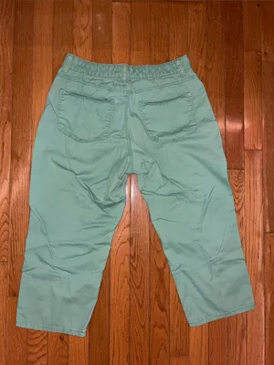 Lee’s Mint Green Capris thumbnail 4