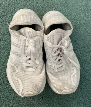 Adidas Sneakers thumbnail 1