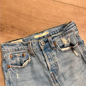 Levi Wedgie Women Classic Blue Distressed Women's Jeans thumbnail 3