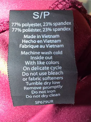 Spyder Women’s Cargo Leggings in Burgundy thumbnail 5