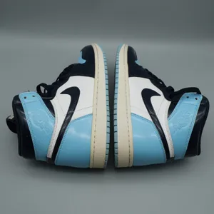Nike Air Jordan 1 Retro High OG Blue Chill Patent Leather Womens 9 CD0461-401 thumbnail 4