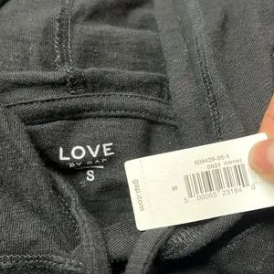Love by GAP‎ pullover hoddie thumbnail 3