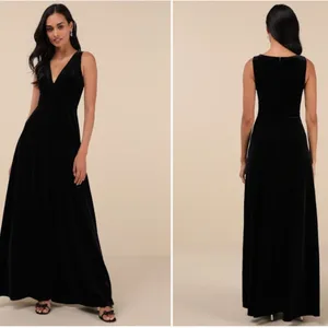 LULU's Prom Wedding Sexy Sophisticated Romantic Elegant Holiday FlowyVelvet Maxi thumbnail 5