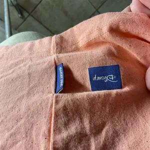 Disney Peach Glittering Spirit Jersey Size M thumbnail 4