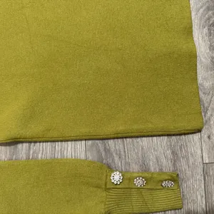 Cottagecore Mock Neck Puff Sleeve Sweater‎ Crystal Button Cuffs Olive Green Sz M thumbnail 8