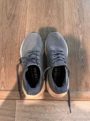 Adidas Ultraboost Shoes thumbnail 2