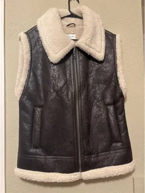 Offline by Aerie Faux Leather Shearling Vest Medium thumbnail 1
