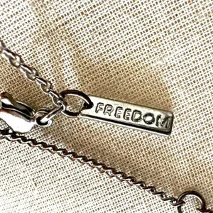 Freedom silver tone bull head cow skull pendant necklace thumbnail 4