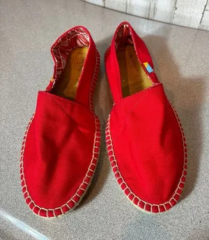 Women's Ubuntu Classic Red Afridrilles Size‎ 9.5 thumbnail 1
