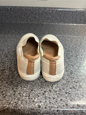 Kelly & Katie Men's Ribbed Slip-On Loafers in Cream with Tan Heel thumbnail 3