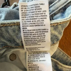 american Eagle wide leg light wash denim blue jeans 10 r Baggy Distress Skater thumbnail 6