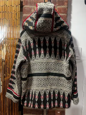 Cozy Geometric Hooded Cardigan Sweater in Black & Red thumbnail 9