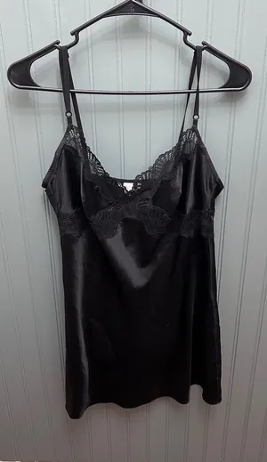 Victoria's Secret Black Satin Lace Trim Chemise Slip Nightgown Large thumbnail 1