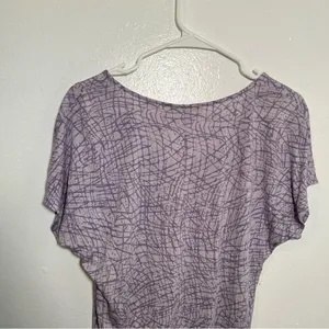 New York & Co Streetwear V-Neck‎ T-Shirt Light Purple thumbnail 8