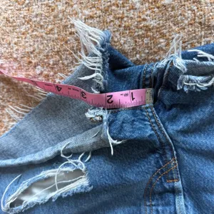 Levis 501 Original High Rise Cutoff‎ Denim Shorts Distressed Blue 26 Summer Jean thumbnail 7