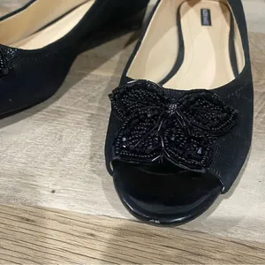 Alex Marie Black Leather Wedge Flats Size 9 thumbnail 4