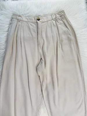 Zara Khaki Textured Fabric High Waisted Cropped Trousers thumbnail 2