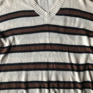 American Eagle Outfitters V Neck Sweater thumbnail 3