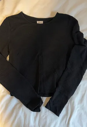 Aerie Black Long Sleeve thumbnail 1