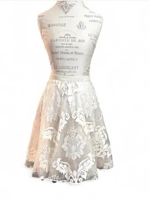 BARASCHI Ivory Three Layered Midi Skirt with Sheer Floral Lace Pattern Sz 2 thumbnail 6
