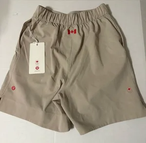 NWT new lululemon woven air HR 6” khaki tan women’s shorts sz 2 Canada Olympics thumbnail 1