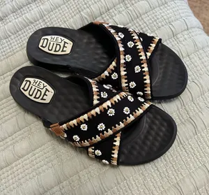 HeyDude Christi Slides thumbnail 1