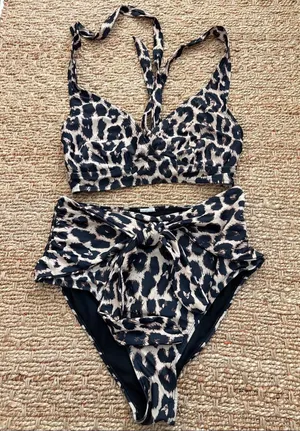 High-Waist Leopard Print Bikini Set - Black and Cream XL thumbnail 1