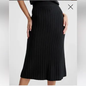 Quince Mongolian Black Cashmere Ribbed Women’s Midi Skirt Size Medium NWOT thumbnail 2