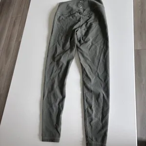 Wilo‎ Ribbed High Waisted Leggings Sage Green Womens Size S Activewear Tights thumbnail 4