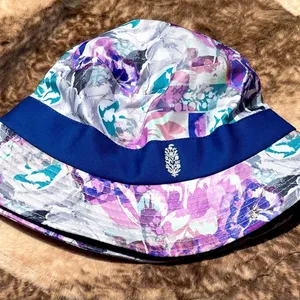 NEW Free People movement Digital Blooms Bucket Hat Electric Violet Colors NWOT thumbnail 1