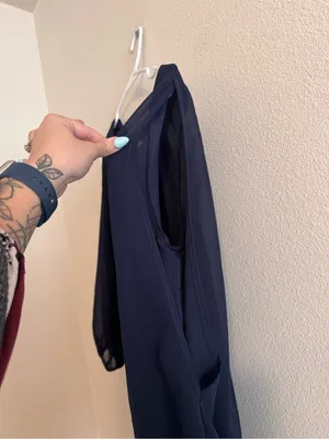 NWT Lulu's Navy V-Neck Sheer Sleeve Tunic thumbnail 4