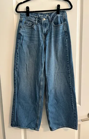 Old Navy Wow Wide-Leg Jeans thumbnail 1