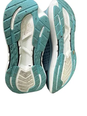 rabbit Dream Chaser Women's Blue Running Shoes worn twice. 9.5 w/ box thumbnail 7