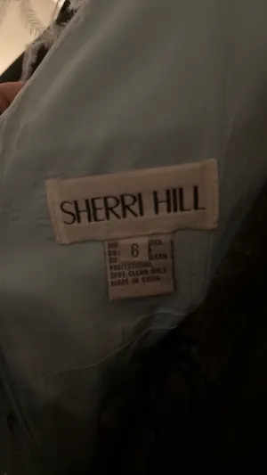 Sherri Hill Prom Dress thumbnail 4