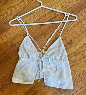H&M Top thumbnail 1