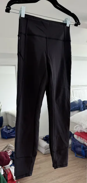 Lululemon leggings  thumbnail 1