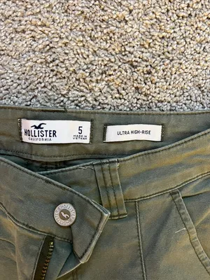 Hollister Ultra High-rise Jeans thumbnail 2