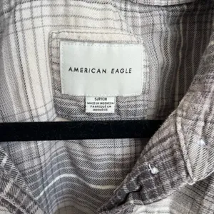 American Eagle Oversized button up long sleeve to short sleeve top thumbnail 2