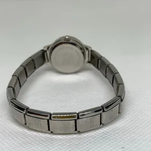 Women’s quartz analog watch 22mm round case stretch band size 6.5” running thumbnail 3