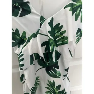 Tempotrek Swimsuit Womens Medium One Piece Ruffle Front White/Green Palms NEW thumbnail 3