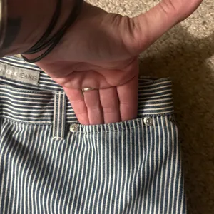 Jones New York Blue and White Striped Jeans thumbnail 3