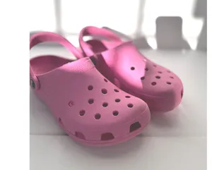 Crocs Classic Clogs Comfort Slip On Casual Shoes Pink Women's Size 9 thumbnail 1