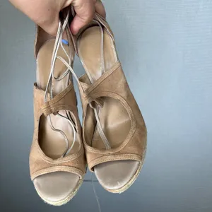 Trina Turk Tan Suede Espadrille Wedge Sandals Lace Up Ankle Tie 8M thumbnail 2