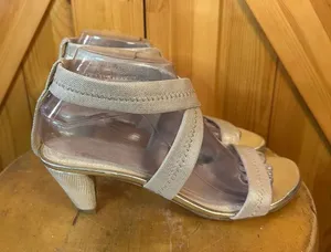 DONALD J PLINER Gladiator Ankle Strap Wrap around Strappy Heel Sandals Shoes 8M thumbnail 1
