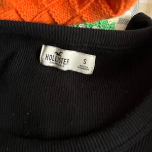 Hollister Black Long Sleeve Tee thumbnail 2
