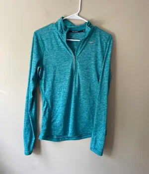 Nike long sleeve thumbnail 1