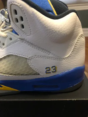 Nike Air Jordan Retro 5 thumbnail 6
